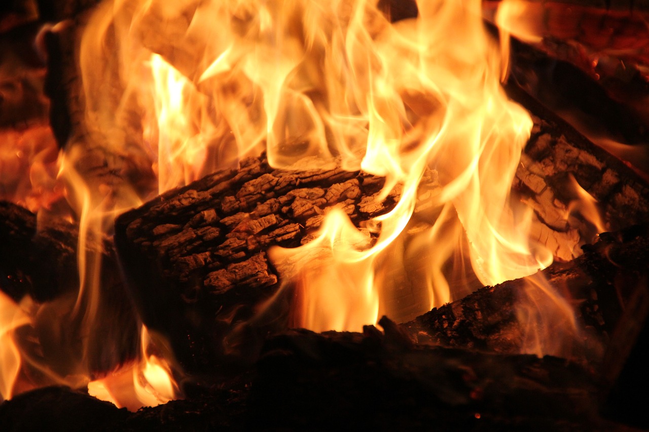 Expert Fireplace Cleaning in Salem, MA Professional Fireplace Cleaning Services In Salem Massachusetts